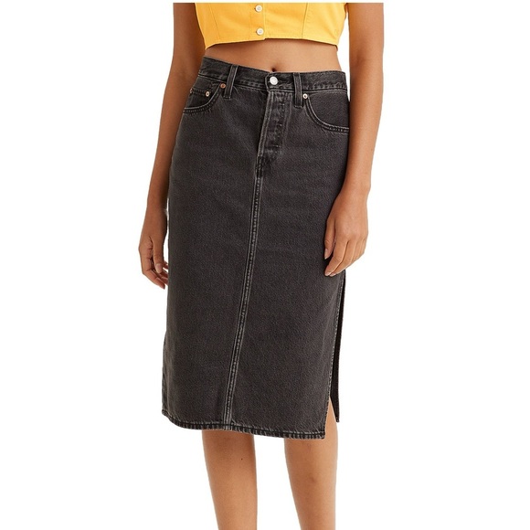 TNA Classic Black Denim Skirt size 4 - Picture 1 of 8